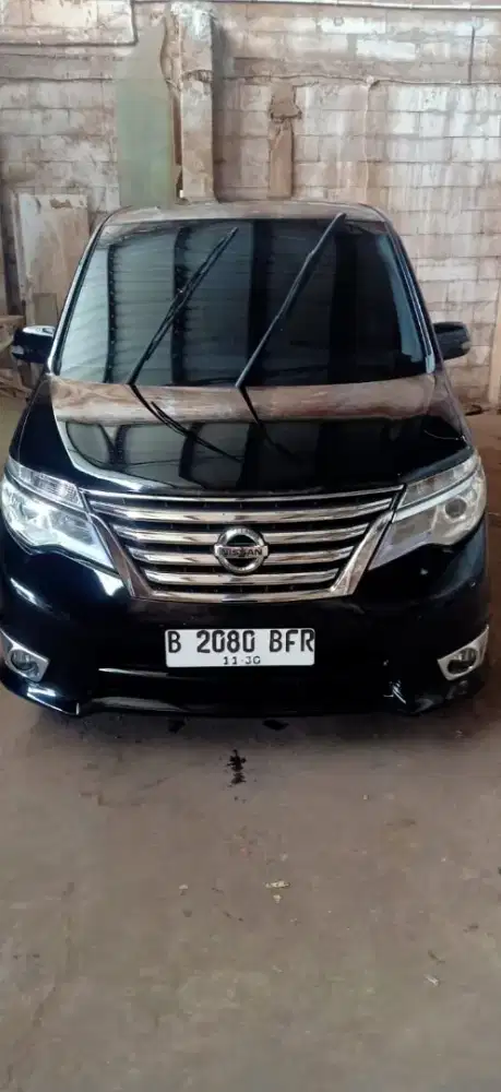 NISAN SERENA HWS AT THN 2015