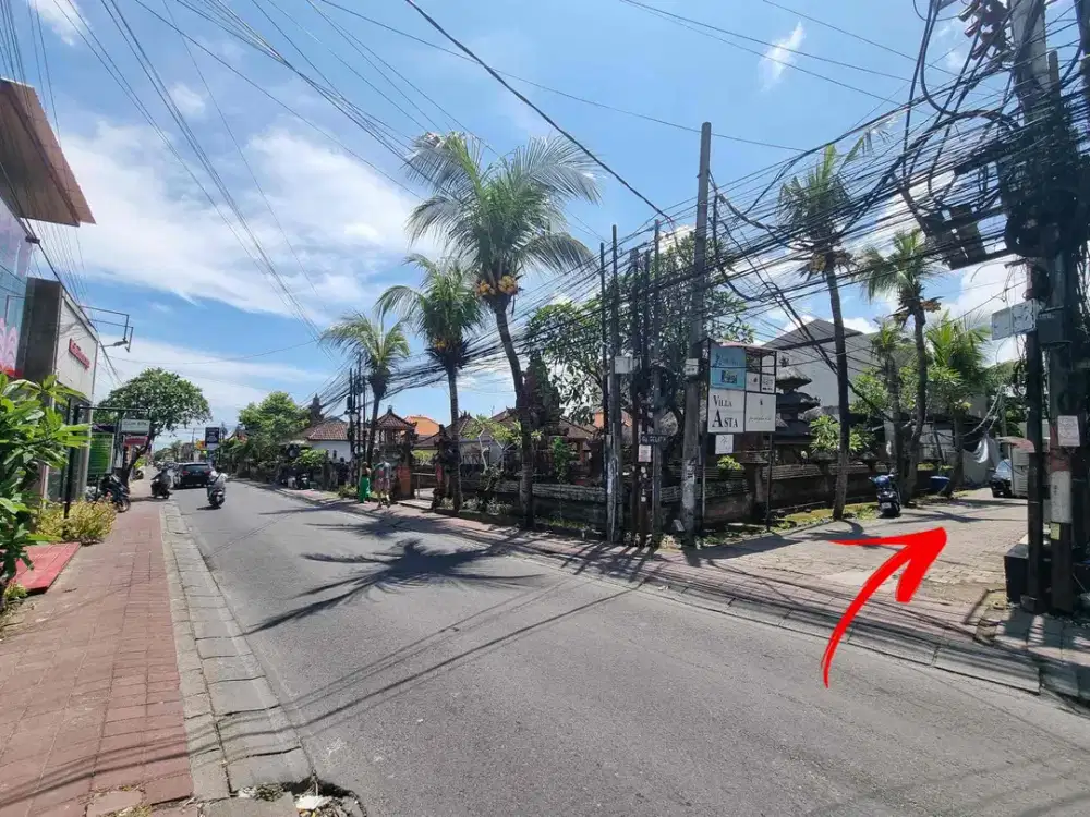 Tanah exclusive lokasi di batu Belig Seminyak