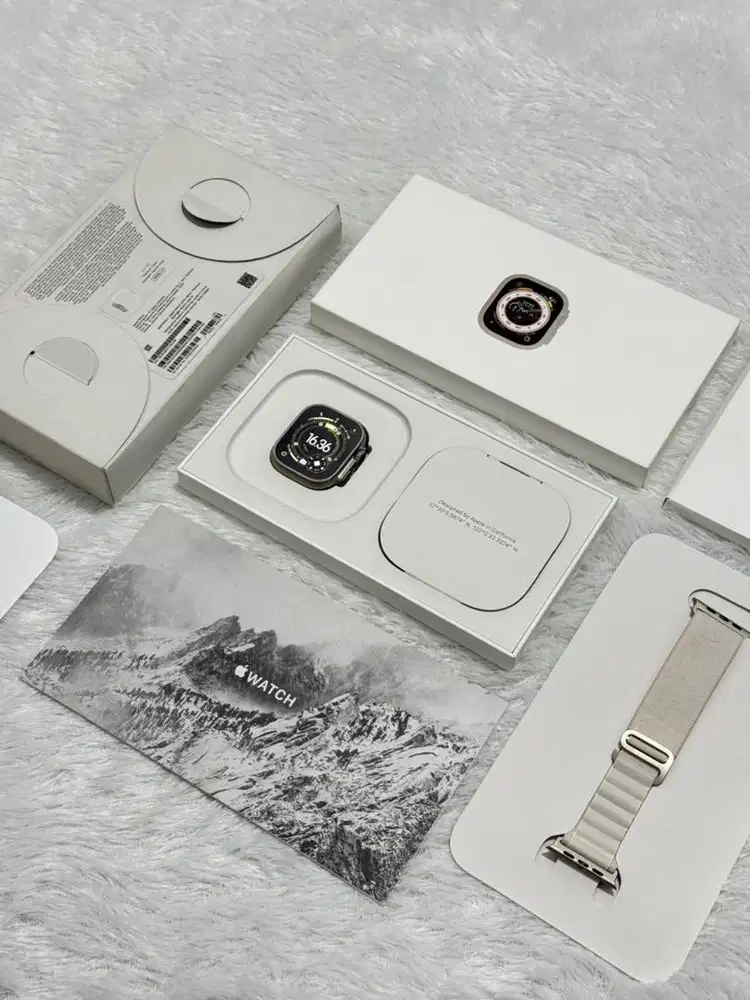 Apple Watch Ultra 49mm iBox Natural Titanium, Alpine Loop Starlight