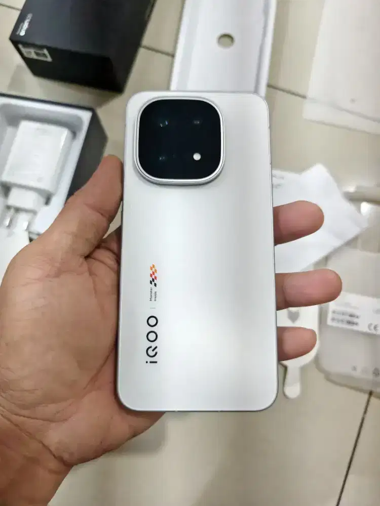 Iqoo 15 16/512 fullset ori mulus mulus terawat