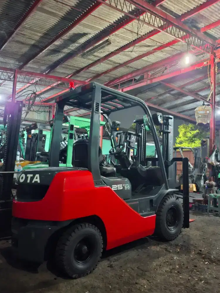 Forklift Toyota 2,5 Ton,Tiang 3 Meter,Manual,1DZ-II,8FD25,Tahun 2017