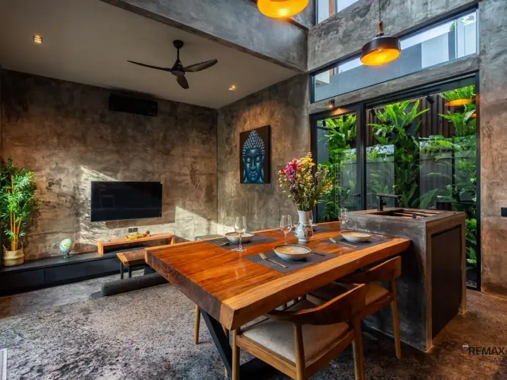 Villa Modern Industrial 3 Kamar Tidur Disewakan, di Umalas
