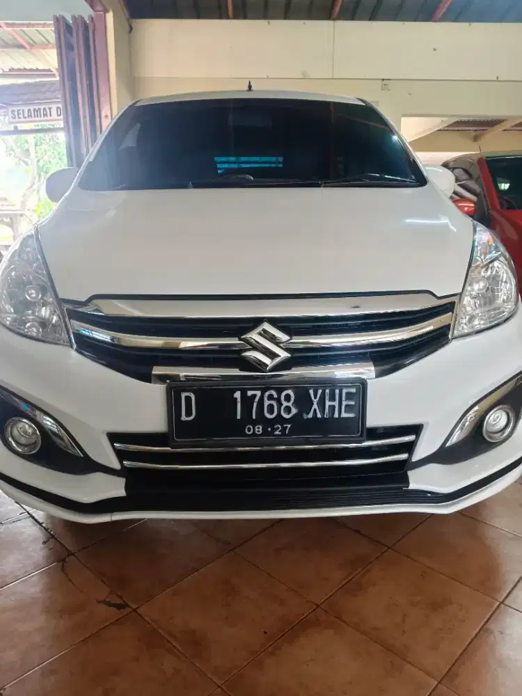 Bismillah numpang jual ertiga sporti metic 2015 no D. Putih.