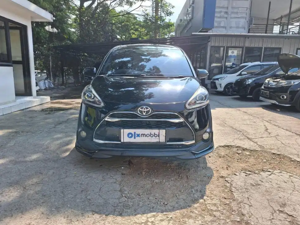 LOW DP Toyota Sienta 1.5 Q Bensin-AT 2017 9LK