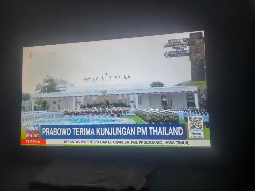 Tv LED Polytron 32in siaran Digital