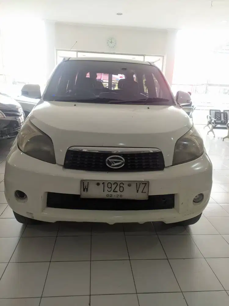 DAIHATSU TERIOS TS PUTIH 2013