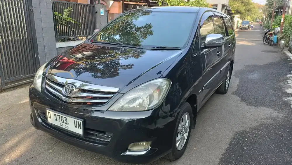 kijang innova At 2010 captain seat