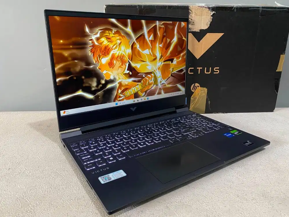 spesifikasi unggulan:  Intel Core i5-12450H RAM 16GB SSD 512GB NVIDIA