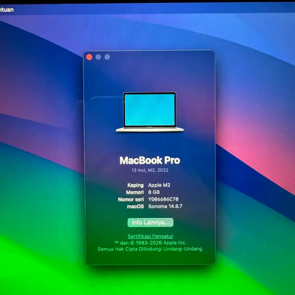 Macbook Pro M2 Layar 13 Inch Ram 8 Ssd 256 Silver Full set buat desain