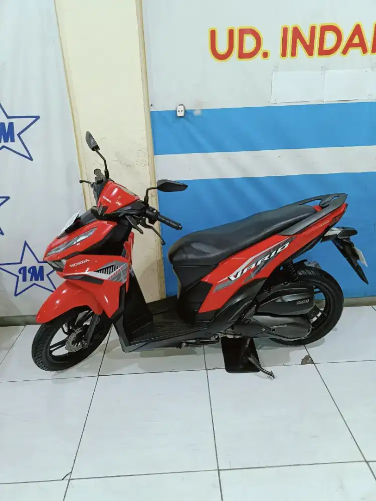 VARIO ESP CBS SPORTY FI ECO 125 2023 bisa kredit
