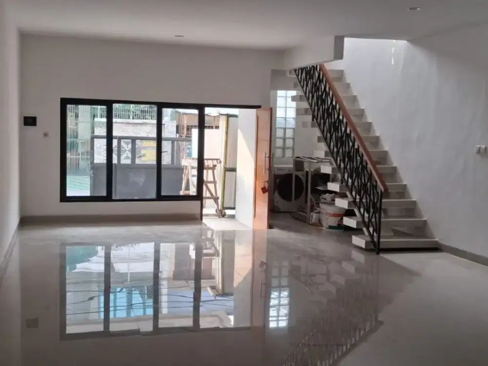 Dijual Rumah Jl Tomang utara 2 Blk ROXY SQUARE