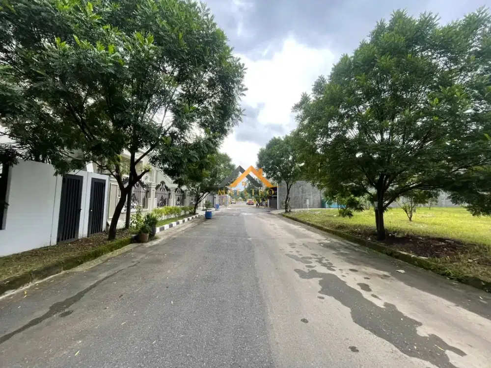 Dijual Kavling uk. 650m2 Komplek Taman Malibu Indah Jl. Adi Sucipto