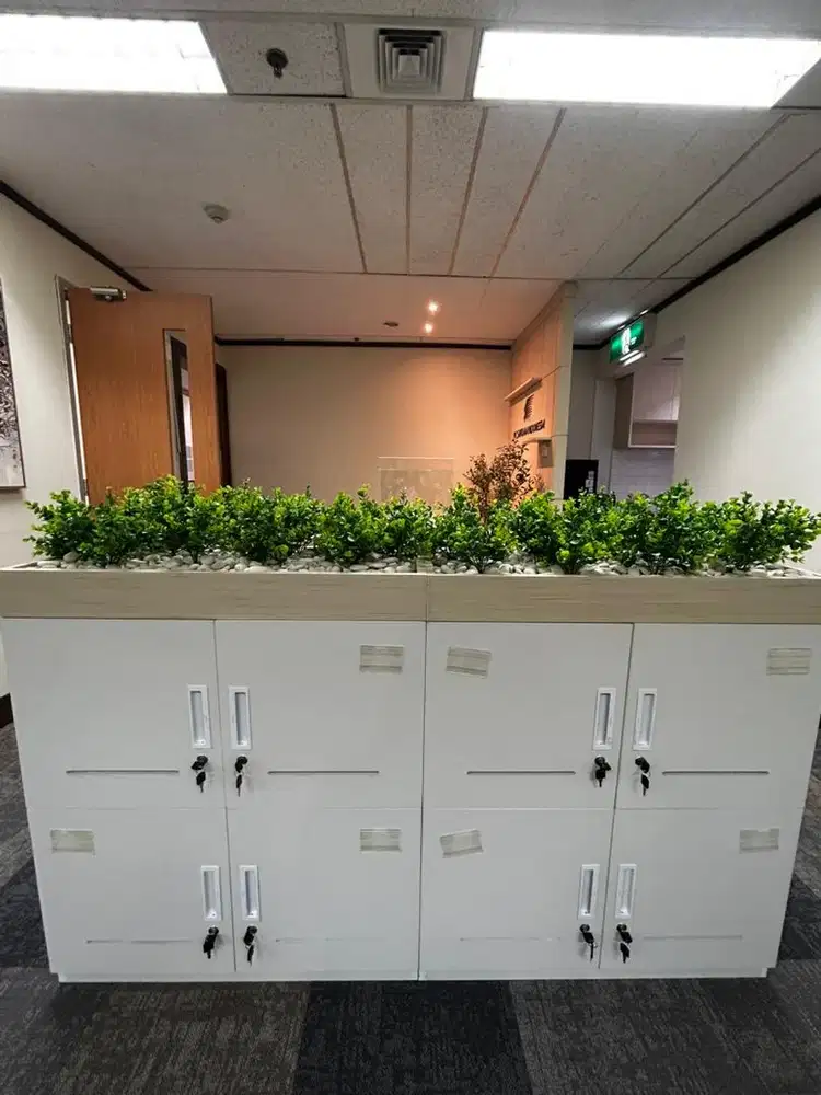 Locker merk Okamura