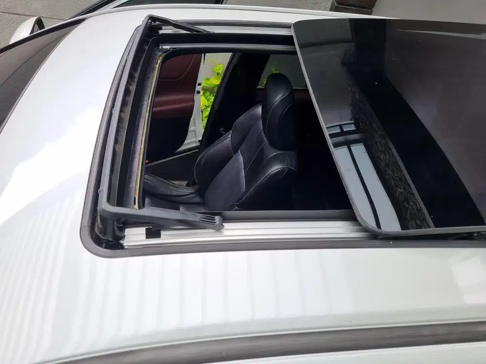 Toyota Harrier 2.0 AT White Pearl