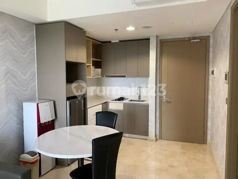 For Sale! Dijual Unit 1 BR di Apartment Gold Coast Furnished