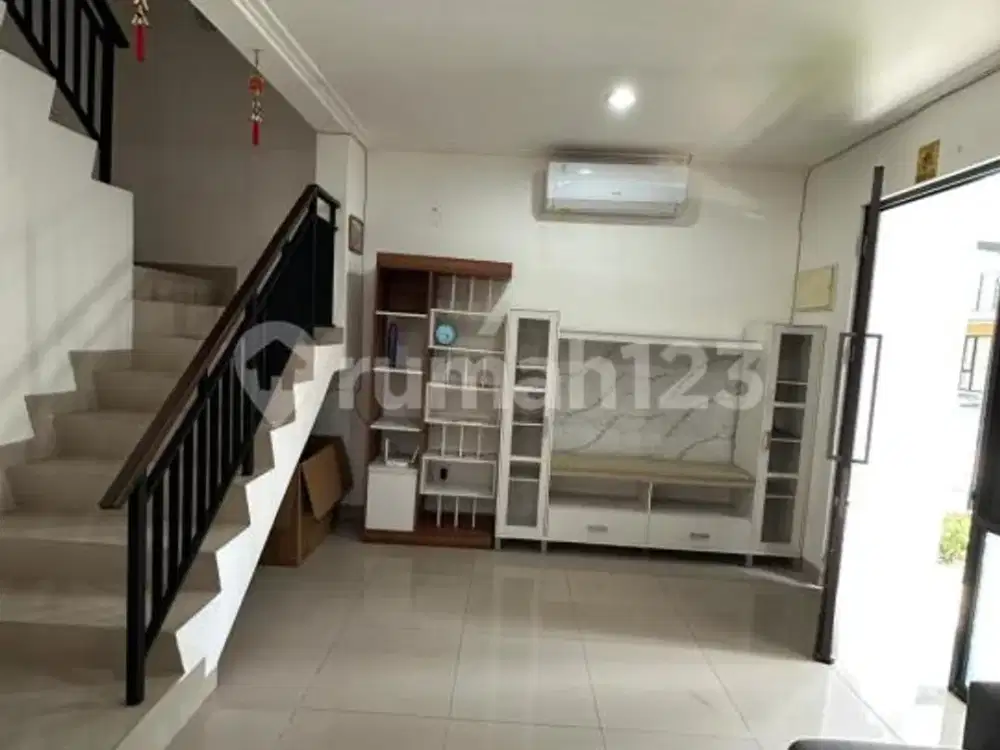 Dijual Rumah Full Furnished di Cluster California 8X10