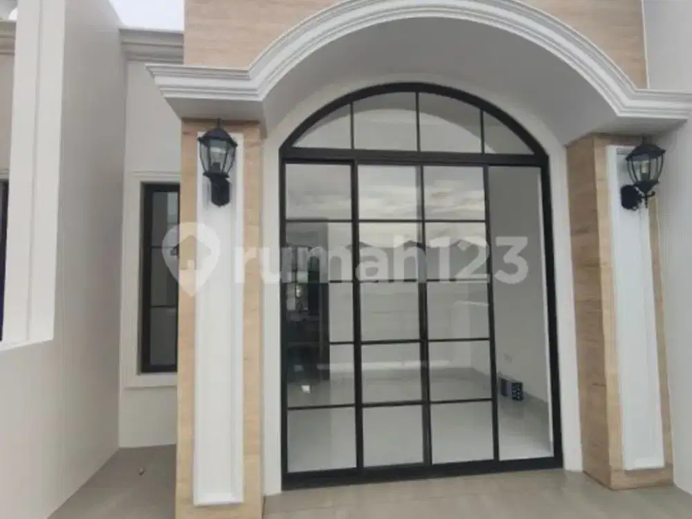 Disewakan Cepat Murah Rumah 4.5X10 di Bukit Nirmala Pik2 Brand New