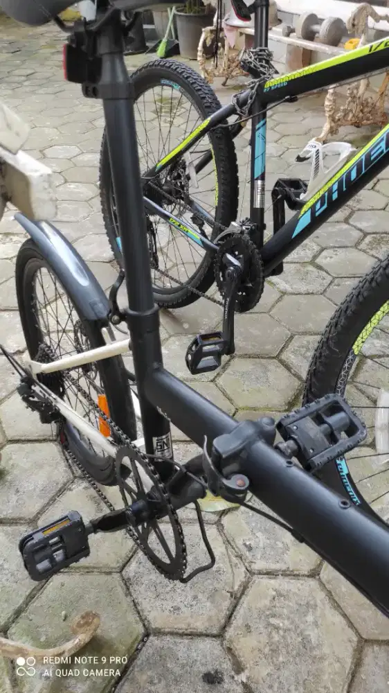 Dijual sepeda gunung phoenix dan lipat Ibis
