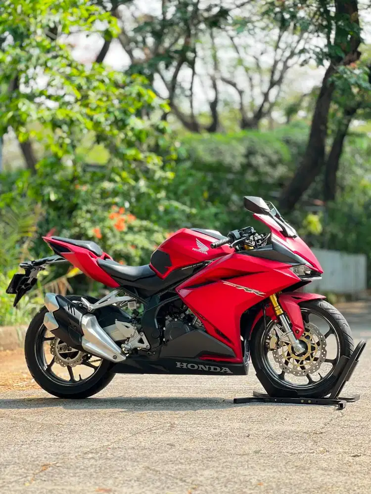 HONDA CBR250RR NON ABS 2018 MERAH DOFF KM 9K PAJAK PANJANG SIAP RIDING