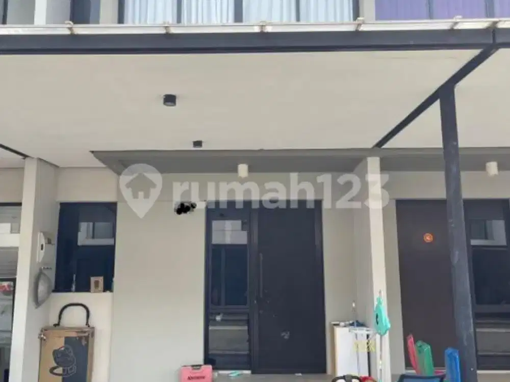 Rumah Furnished Murah Disewakan Cepat di Cluster Florida Pik 2 Tipe Amber (4.5X10)