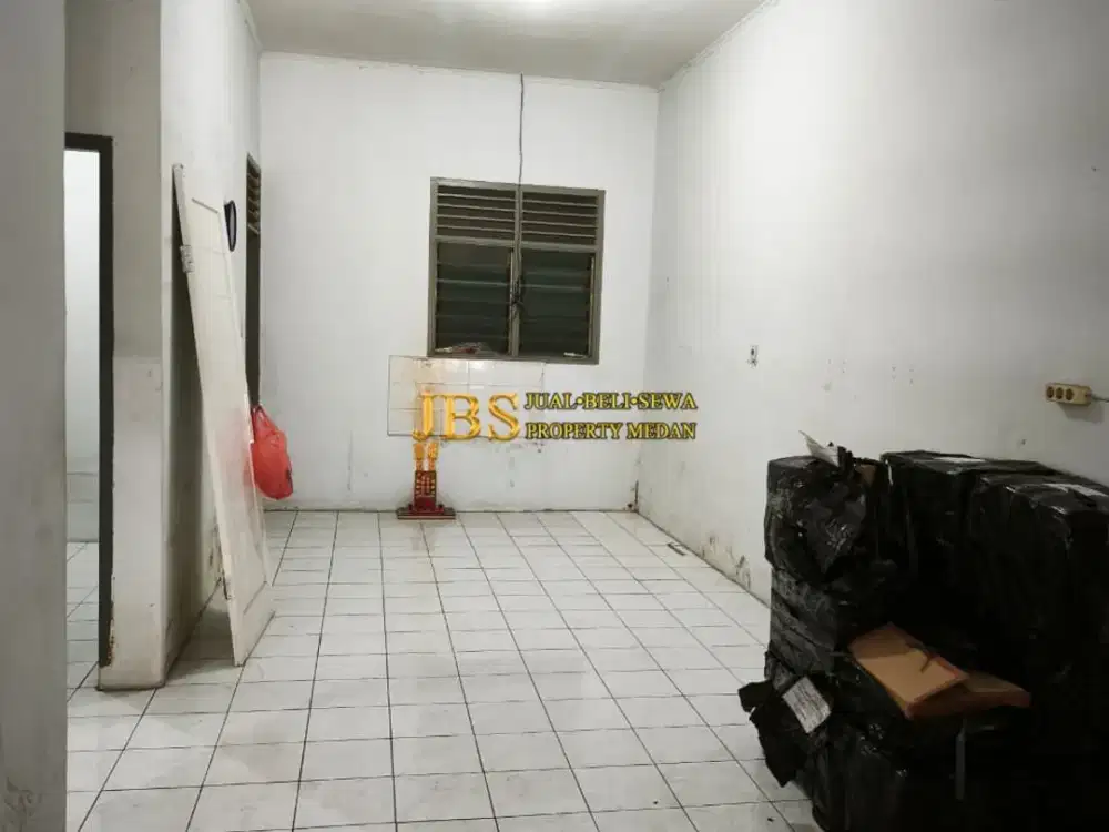 Disewakan Rumah Kondisi Siap Huni di Komplek Cemara Hijau Jalan Metal - Medan