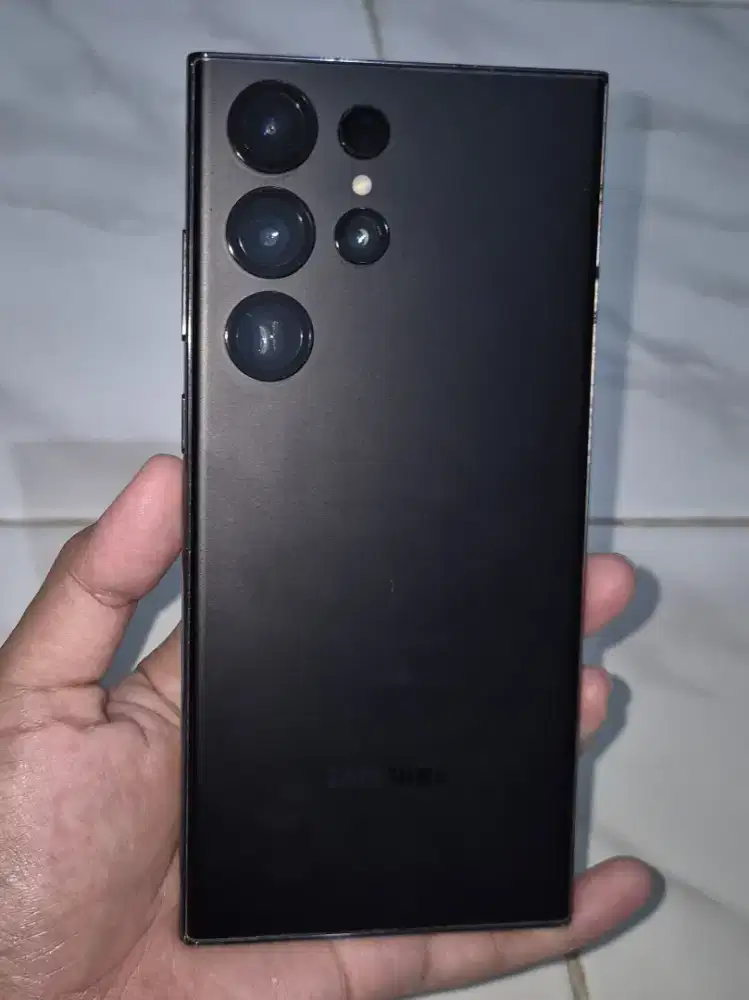 Samsung S23 Ultra 12/256 Gb ex Sein