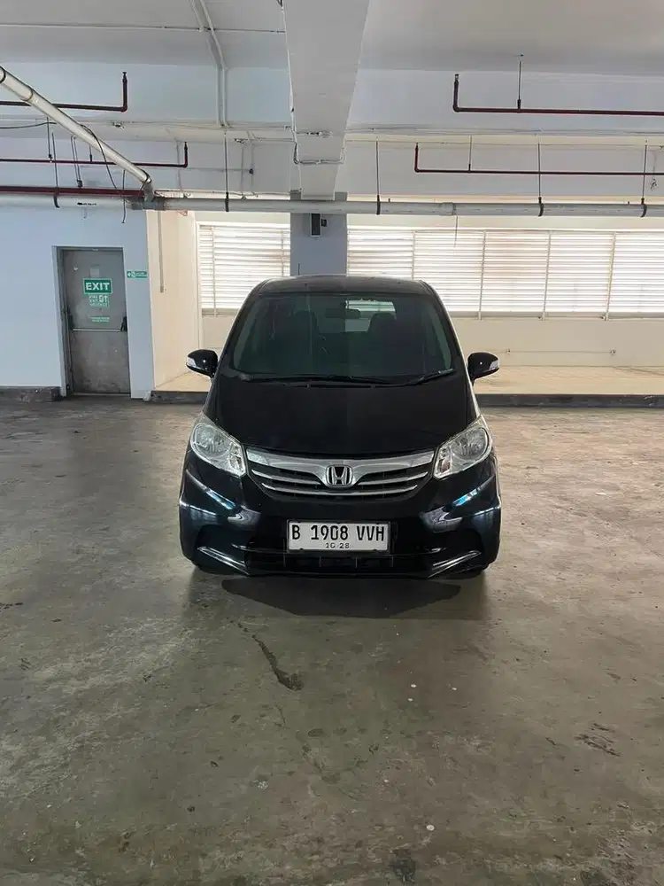 HONDA FREED 1.5 PSD AT 2012 DP 15