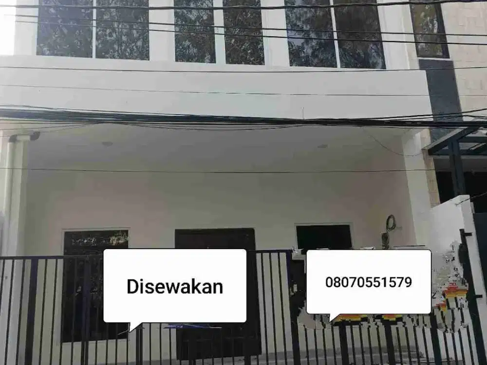 Disewakan ruko brand new tingkat lebar 7 uda tinggi dari jalan di kelapa gading jakut