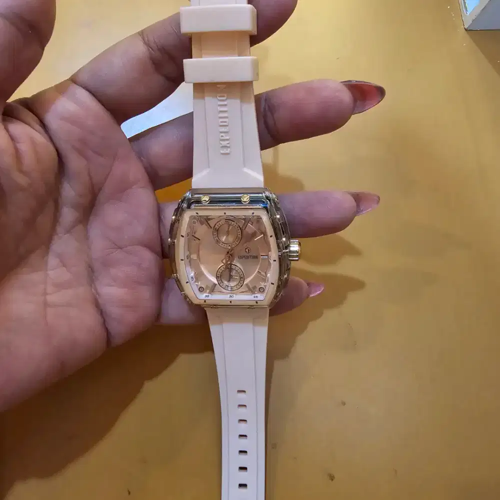 Jam tangan wanita expedition