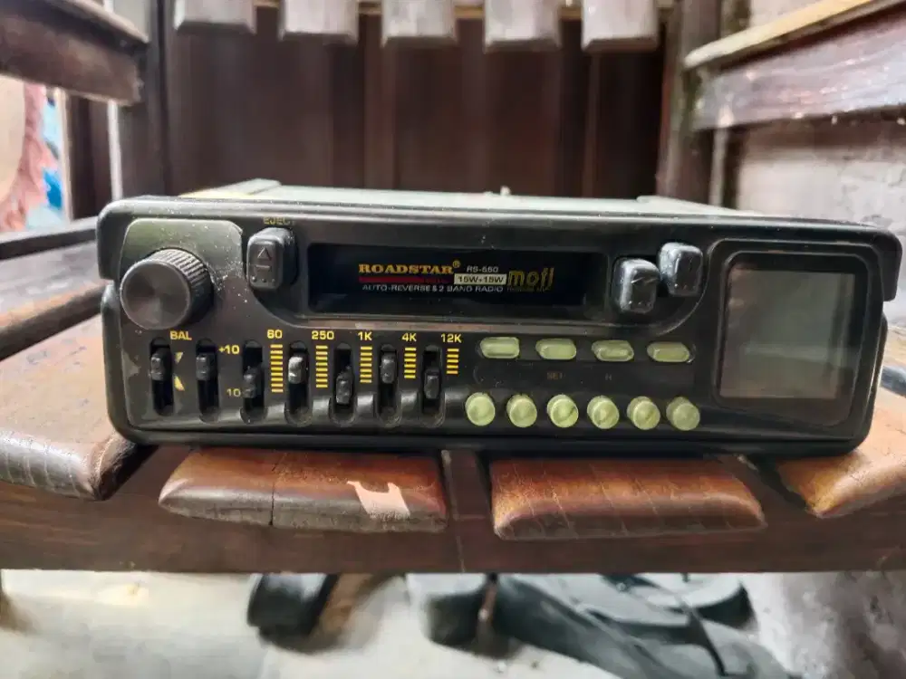 Tape roadstar warna hitam