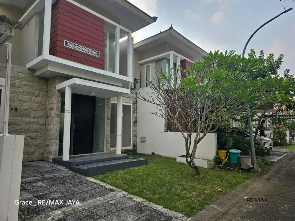 Rumah Eksklusif 2 Lantai 4 Kamar Tidur Dijual di Citraland Denpasar