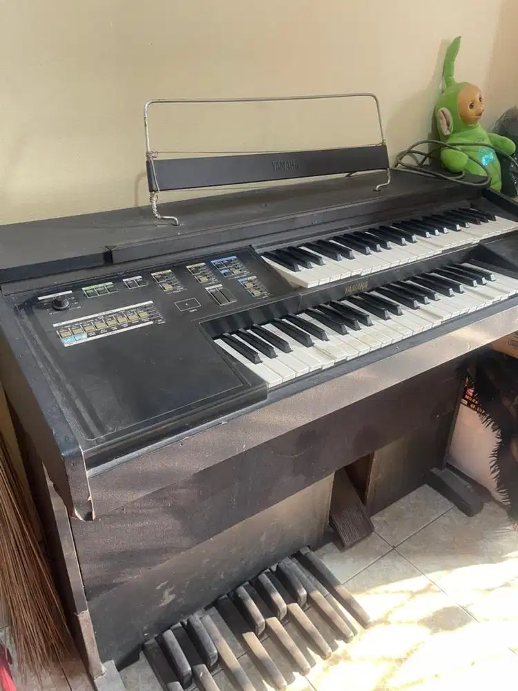 Piano Yamaha Jadul Bekas