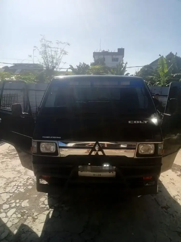 Pick up L300 Tahun 2023