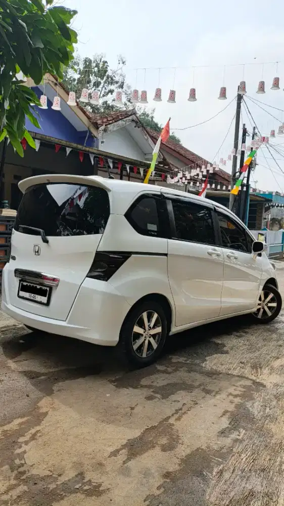 Jual mobil Honda freed