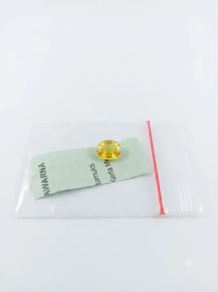 Yellow Saphire Afrika