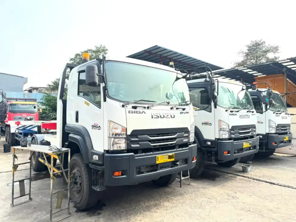 Isuzu Giga engkel Giga GVR34U Tracktor Head+BuntutvTrailler 2024
