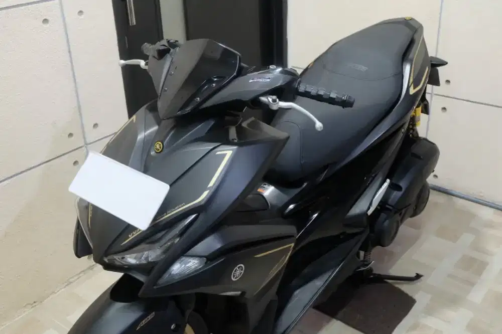 Yamaha Aerox S Keyless ABS kondisi istimewa warna hitam taat pajak