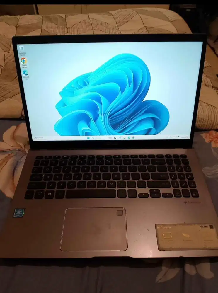 Asus Vivo book X509FA ram 12gb ssd 512Gb unit Charger only