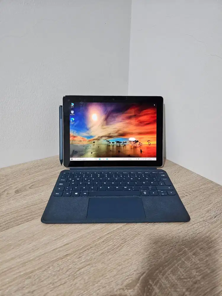 Microsoft Surface Go 2 4/64 4GB RAM 64GB SSD Pentium Gold + Keyboard