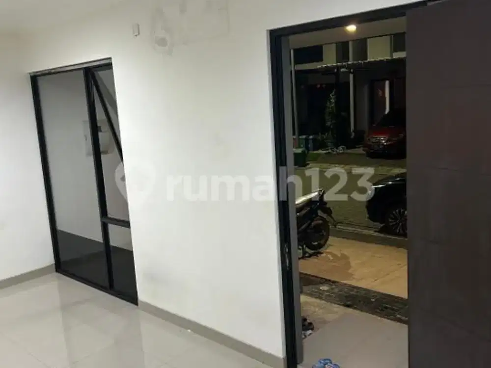 Disewakan Pik2 Uk6x10