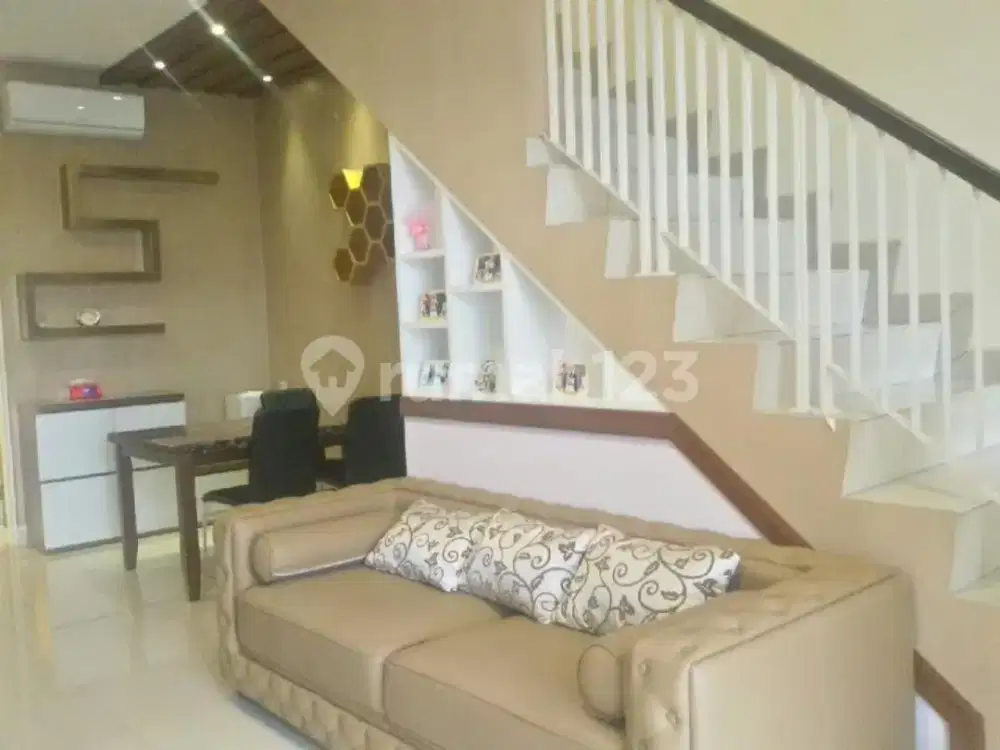 Dijual Rumah Green Lake