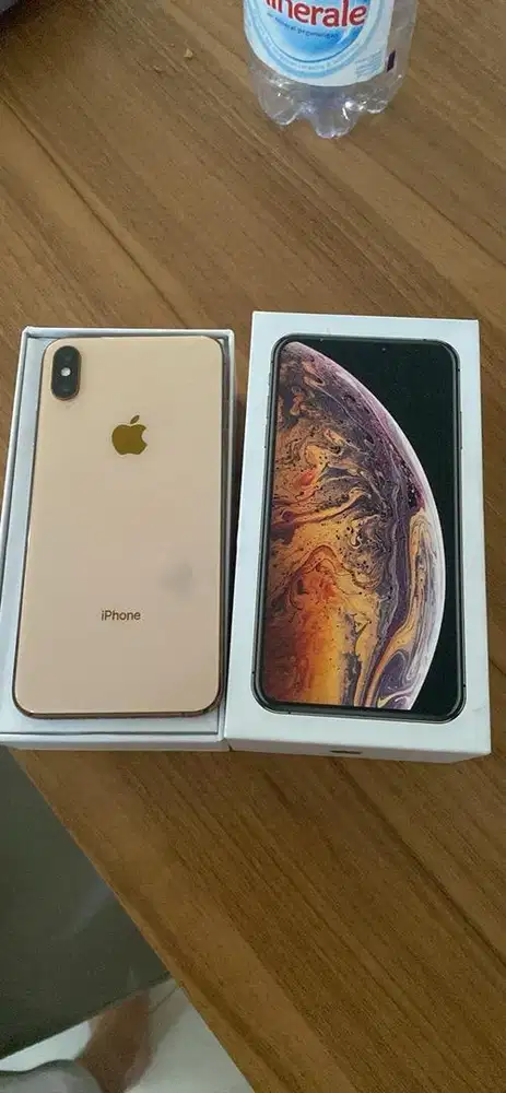 IPhone xs max gold 512 gb