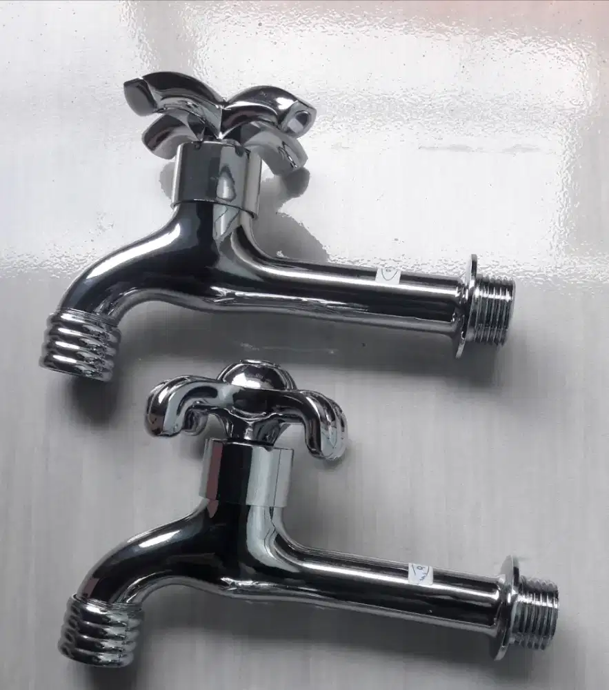 Keran air masih baru merk fio 1/2 in bahan stainless seseg anti karat