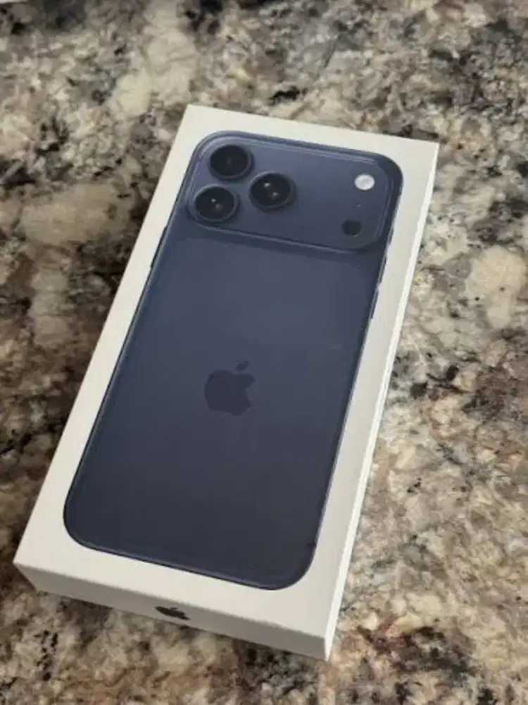 Iphone 17 promax 256gb garansi resmi april 2027