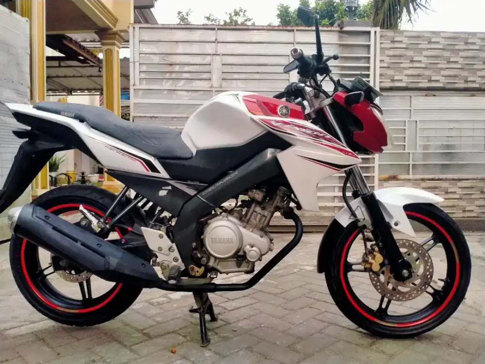 Yamaha Vixion new lengkap motor sehat keterangan detail dibawah