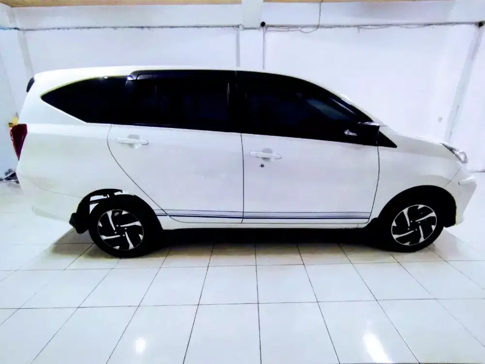 Daihatsu 1.2 New Sigra R 2025 MT. Putih low KM