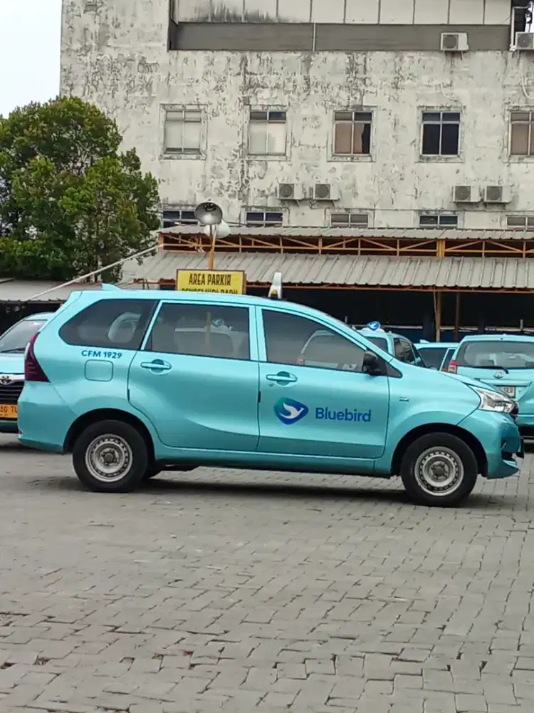 Dibutuhkan driver taksi blue bird