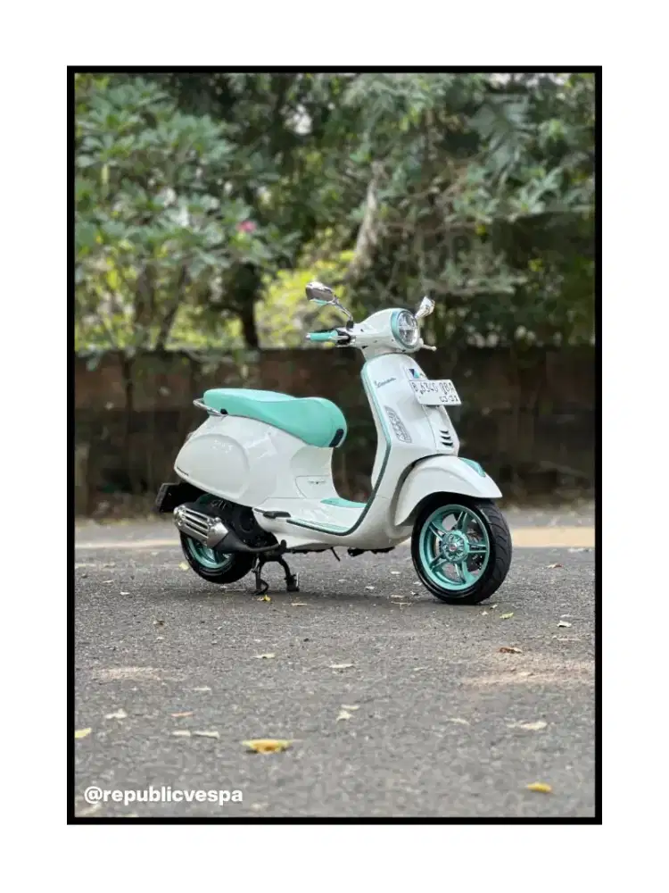 VESPA PRIMAVERA S NEW MODEL 150 IGET ABS LED TH 2025 PERFECT CONDITION