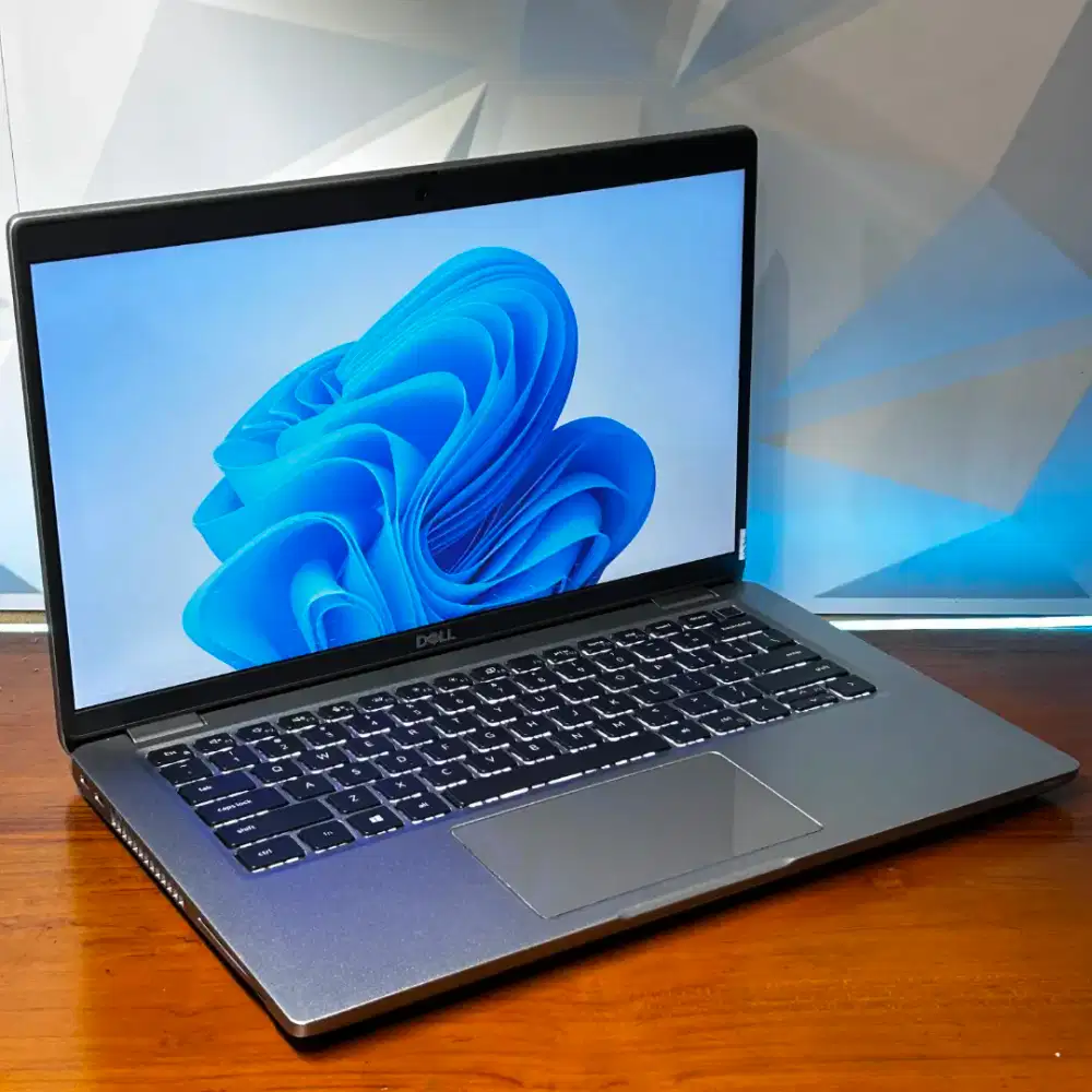 DELL LATITUDE 5420
Core i5-1135G7 RAM 16GB SSD 512GB