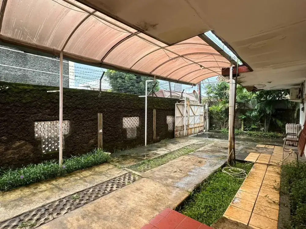 Rumah Vintage DIJUAL CEPAT Bawah Pasaran Di Jakarta Selatan